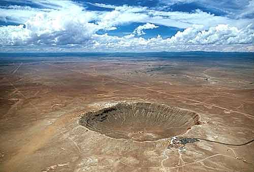 Метеоритный кратер диаметром 1200 метром в Аризоне